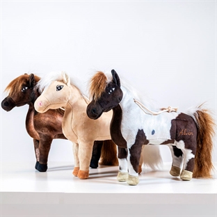 Tobi, sammy, Alvin legetøjsheste fra Kentucky til heste i stalden