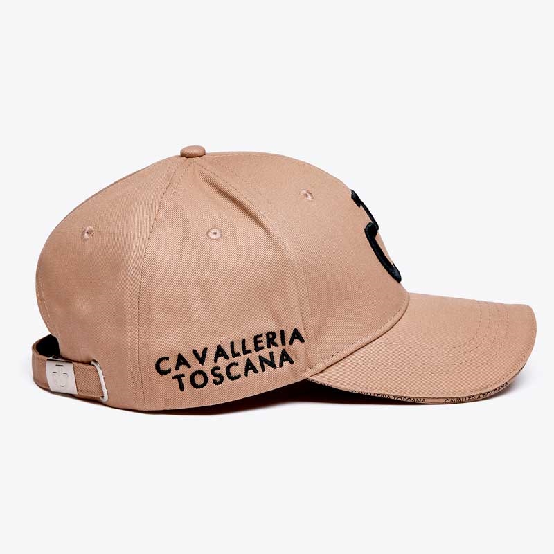 Cap i beige fra Cavalleria Toscana set fra siden 