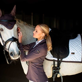 Equestrian stockholm white dressage underlag moonless night 