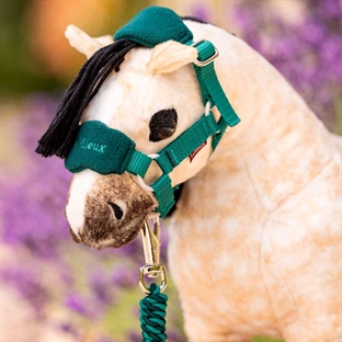 LEmieux mini pony grime med plys i farven evergreen 