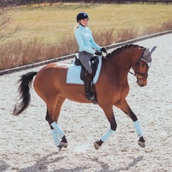 Equestrian Stockholm underlag "Ice Blue"
