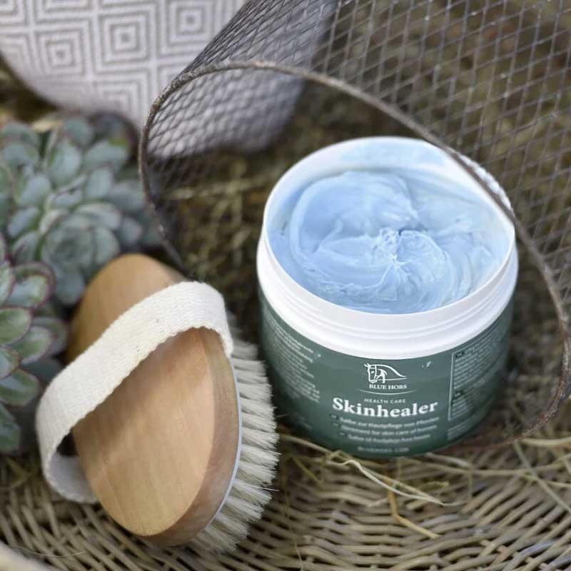 Blue Hors skinhealer bøtte i kurv