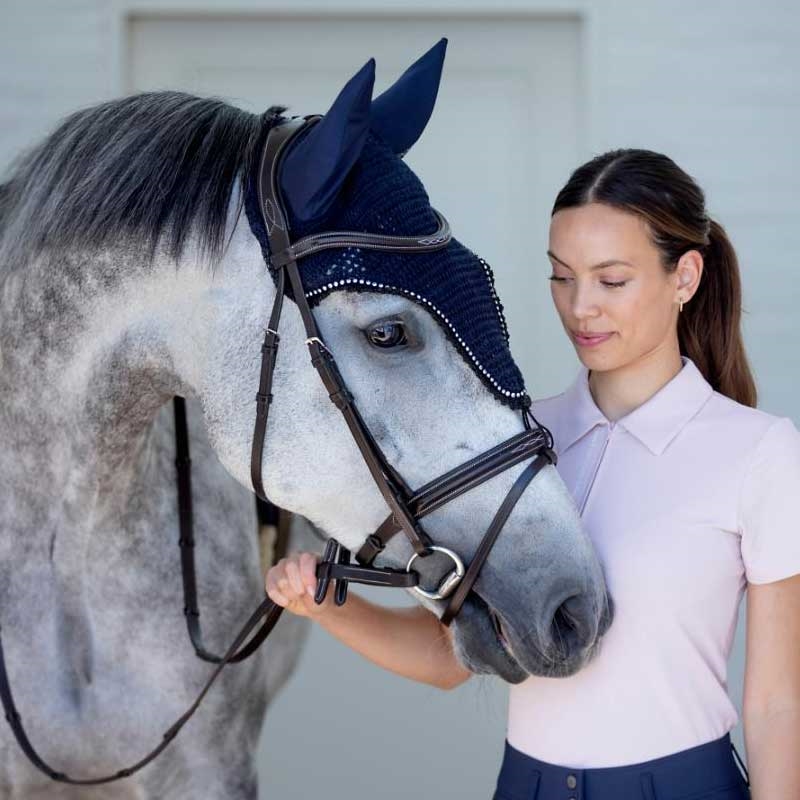 Catago "Nash" zip polo top - Burnished lilac på rytter der går med hest