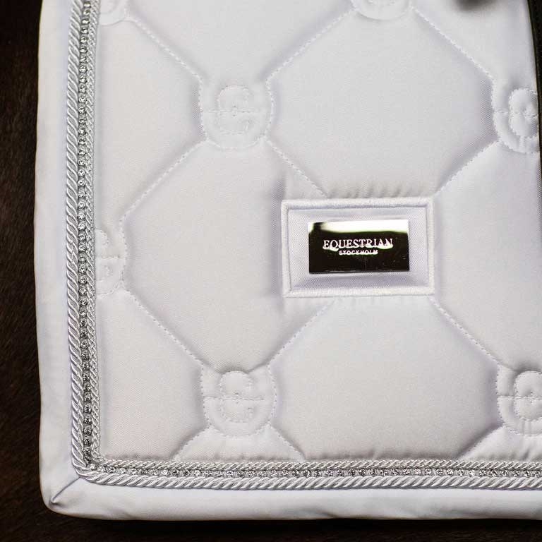 Equestrian Stockholm underlag "Crystal Shine White"
