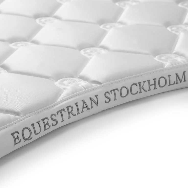 Equestrian Stockholm underlag "Crystal Shine White"