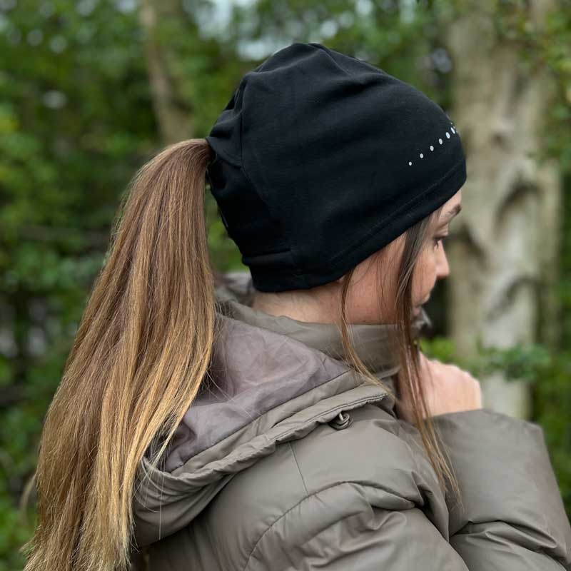 Equipage "Jump" hue m. hul til hestehale - sort