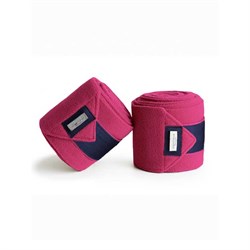 Smukke Fuchsia fleecebandager til hest fra Equestrian Stockholm