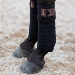 Equestrian Stockholm fleecebandager Mahogany glimmer på forben
