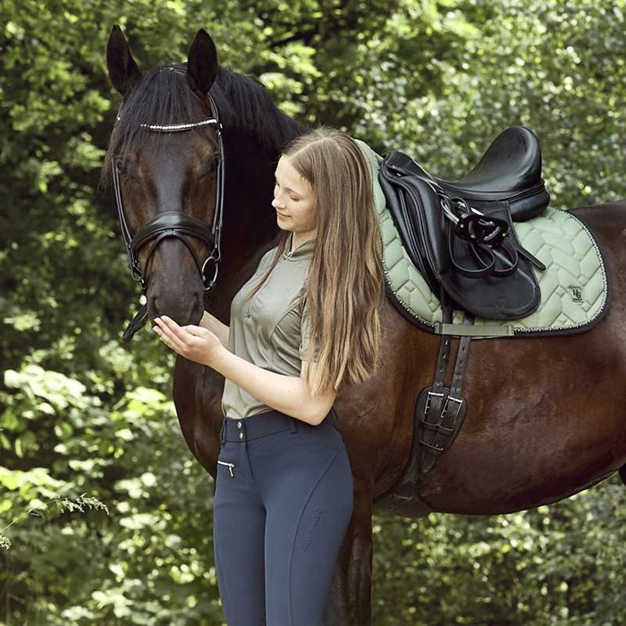 Se den lækre awesome fra Equipage på rytter med hest