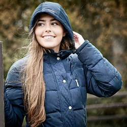 Equipage jakke Candice navy tæt på rytter