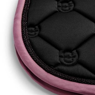 Equestrian Stockholm underlag "Black Blush"