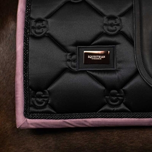 Equestrian Stockholm underlag "Black Blush"