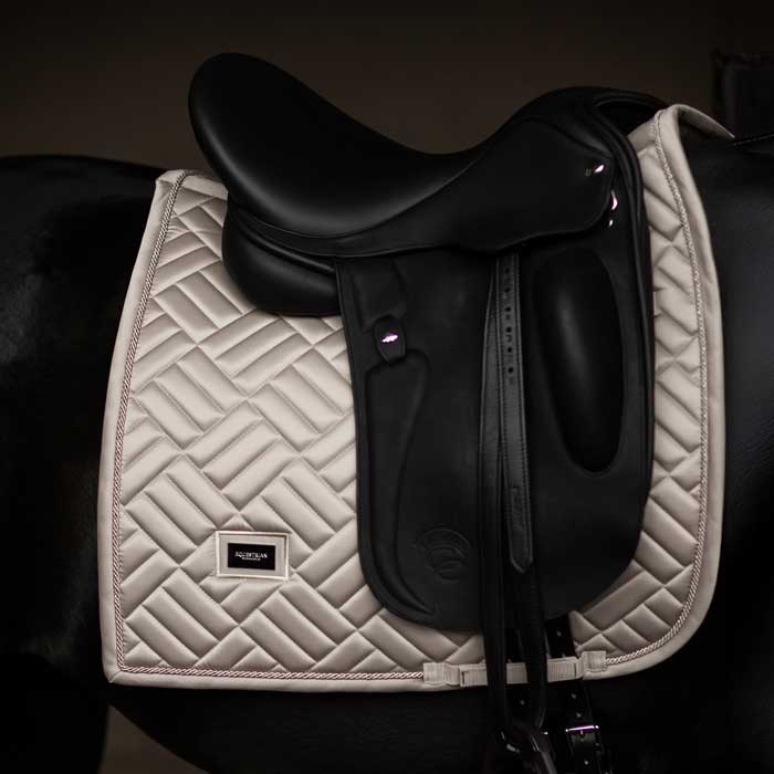 Equestrian Stockholm underlag "Modern Sand"