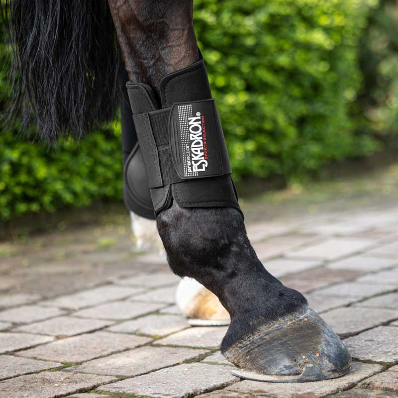 Eskadron gamacher "NEO-Boots BACK" - sort