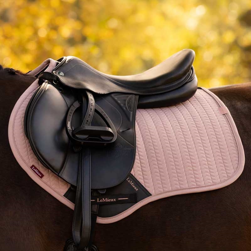 LeMieux "Essence eurojump" underlag - Wild Rose