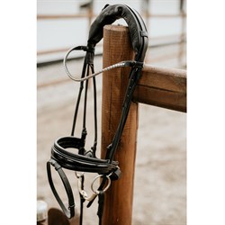 Finesse Bridles trense rundsyet - sort m. sort foring og lak