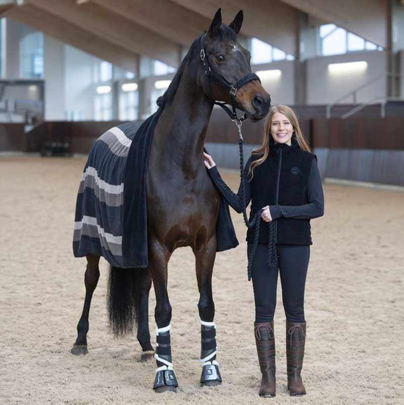 HorseGuard fleecetæppe "Squared" - sort/brun/grå