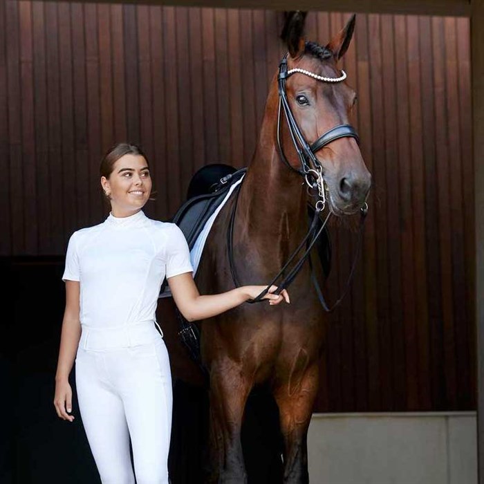 HorseGuard Kava rundsyet kandar på hest med tøjler