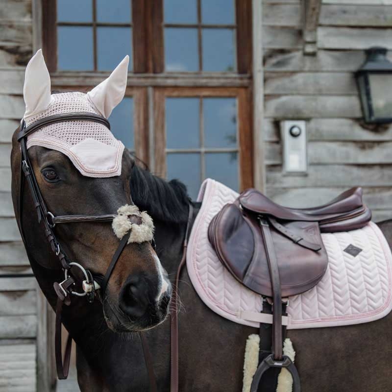 kentucky hut velvet rose på hest