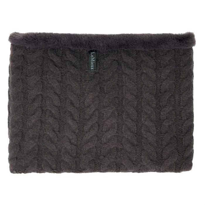 LeMieux Cable knit snood halsedisse ligger ned