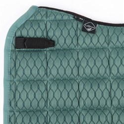 LeMieux Dressage Carbon Mesh Air underlag - sage fra siden 