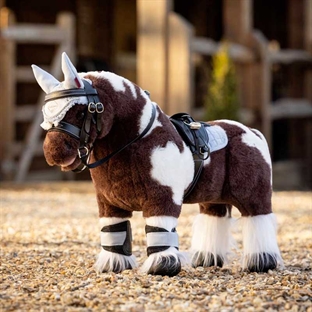LeMieux mini pony Dazzle vises med udstyr
