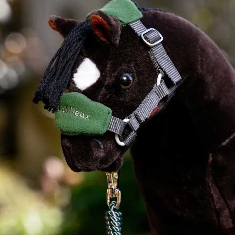 LeMieux mini pony grime med plys hunter green på legetøjshest