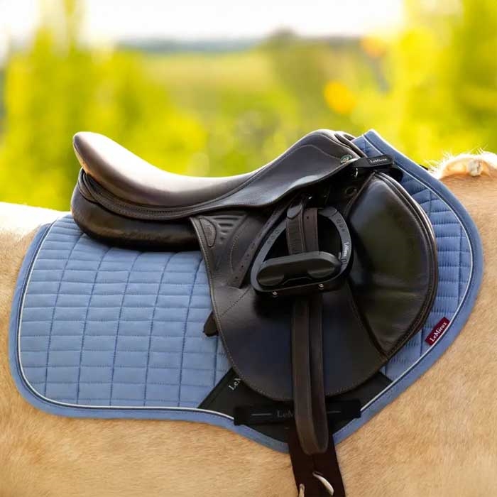 LeMieux Jumping Suede underlag - Powder Blue