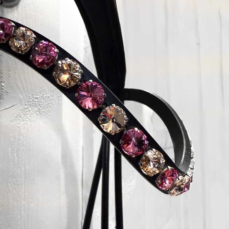 OS trense "München" Feel Good, rundsyet m. Comfort næsebånd - sort/Blush Rose + Rivoli krystaller Light Rose