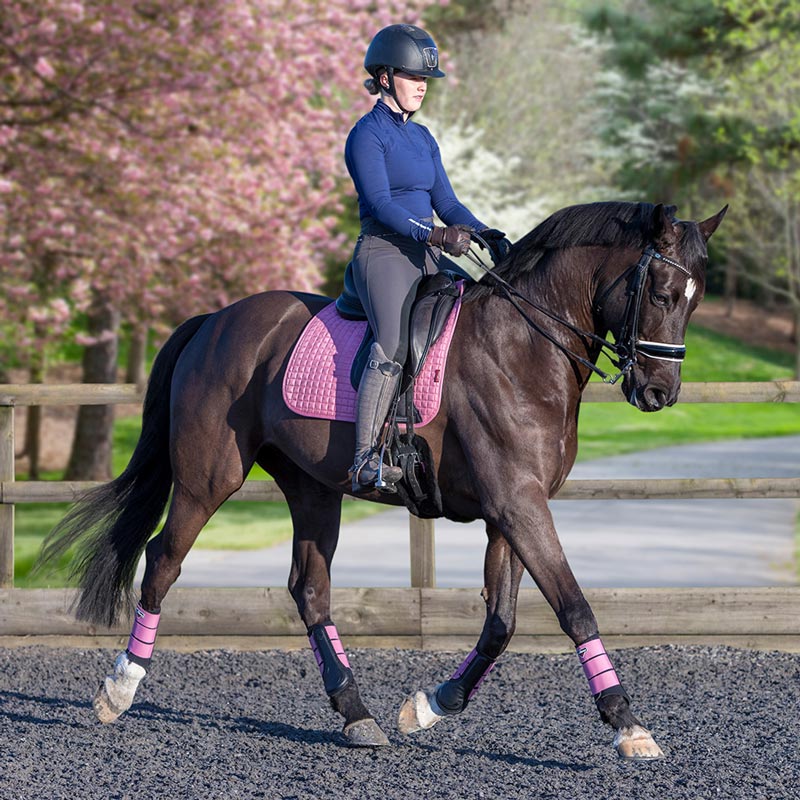 LeMieux Dressage Suede underlag - blush pink