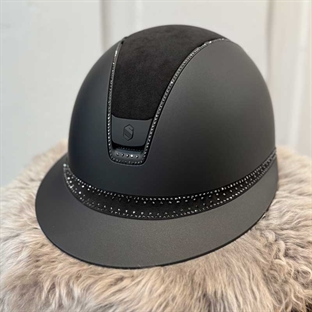 Samshield Miss Shield Shadowmatt 2.0 - sort/matt black m. Alcantara top, Tiara frontbånd + 300 Swarovski