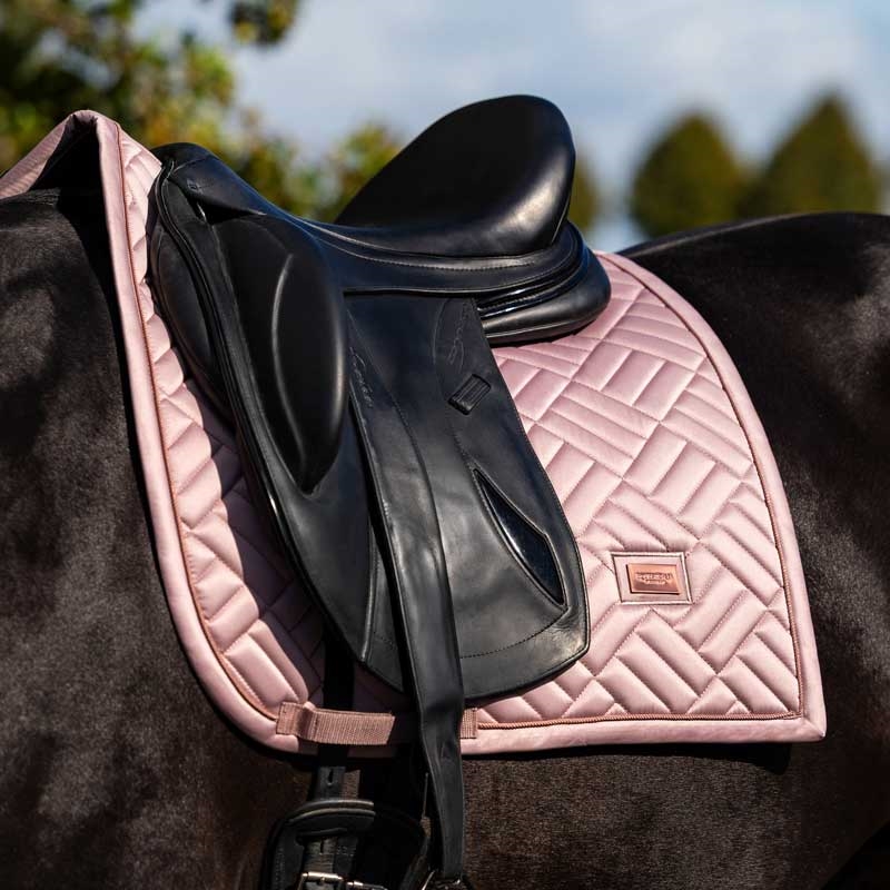 Equestrian Stockholm underlag "Modern Midsummer Blush"