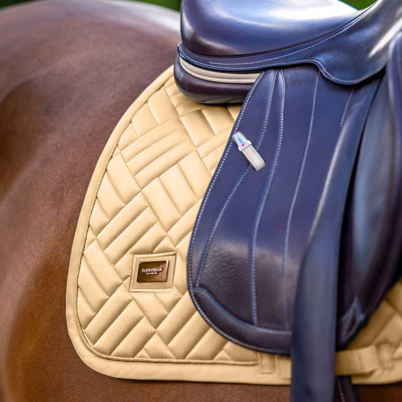 Equestrian Stockholm underlag "Modern Midsummer Glow"