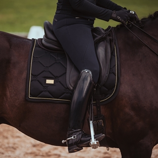 Equestrian Stockholm underlag "Black Edition Gold"