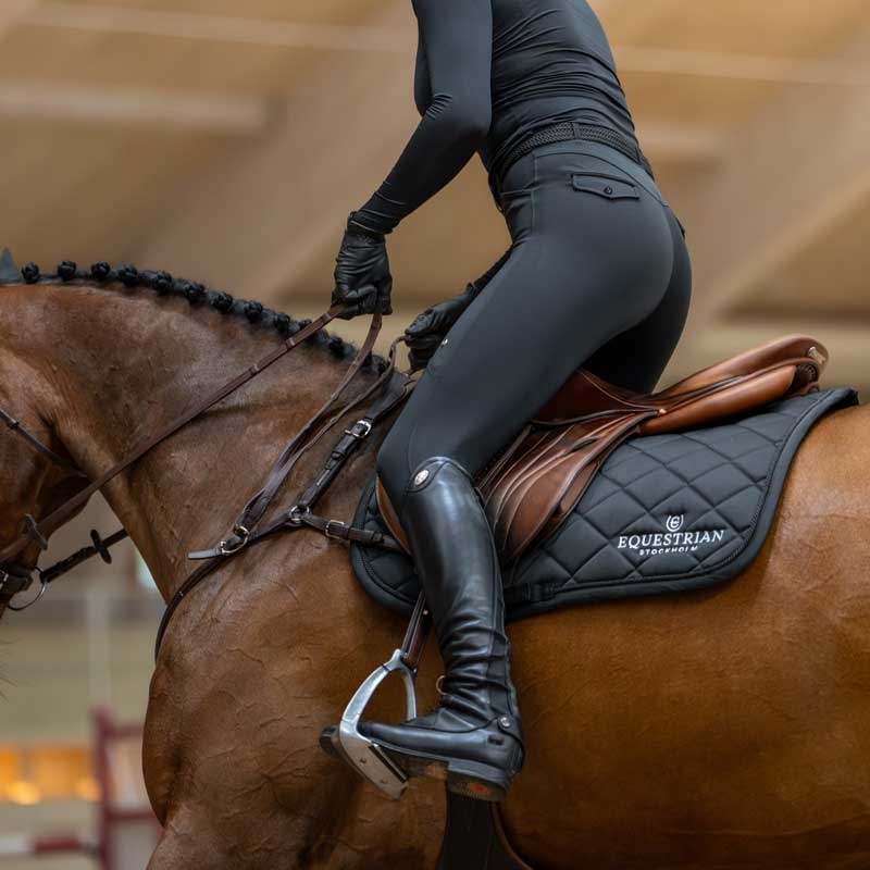 Equestrian Stockholm underlag "Line" - sort