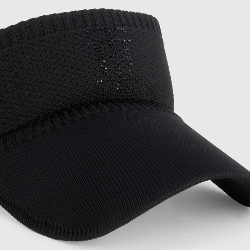 Tæt på Tommy Hilfiger visor solskygge med sten