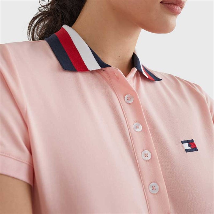 Se tæt på Tommy hiliger polo shirt i peach