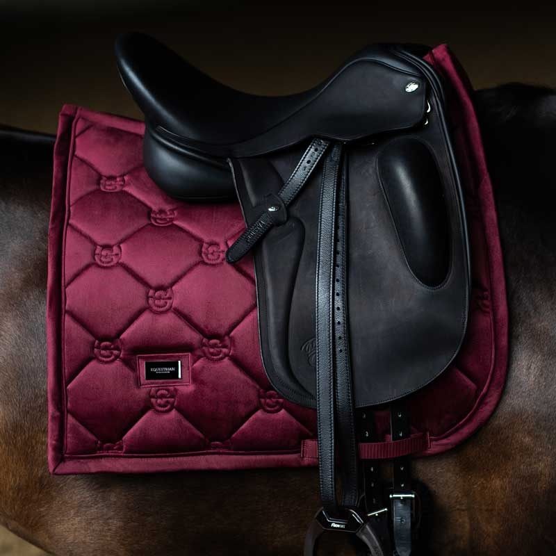 Equestrian Stockholm underlag "Velvet" - Merlot