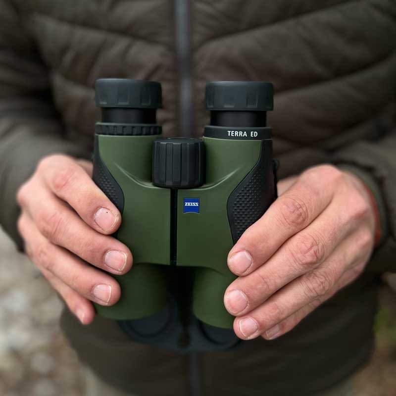 Zeiss Terra ED 8x42 - Sort/Grøn jæger holder